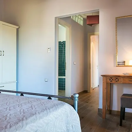 Sleeps 4 Pool Air Con Wifi * Mánganos