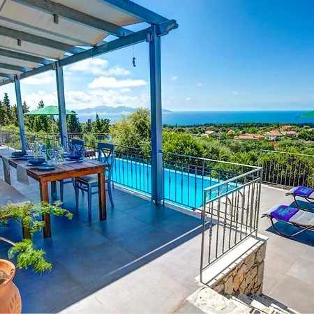 Sleeps 4 Pool Air Con Wifi Willa *